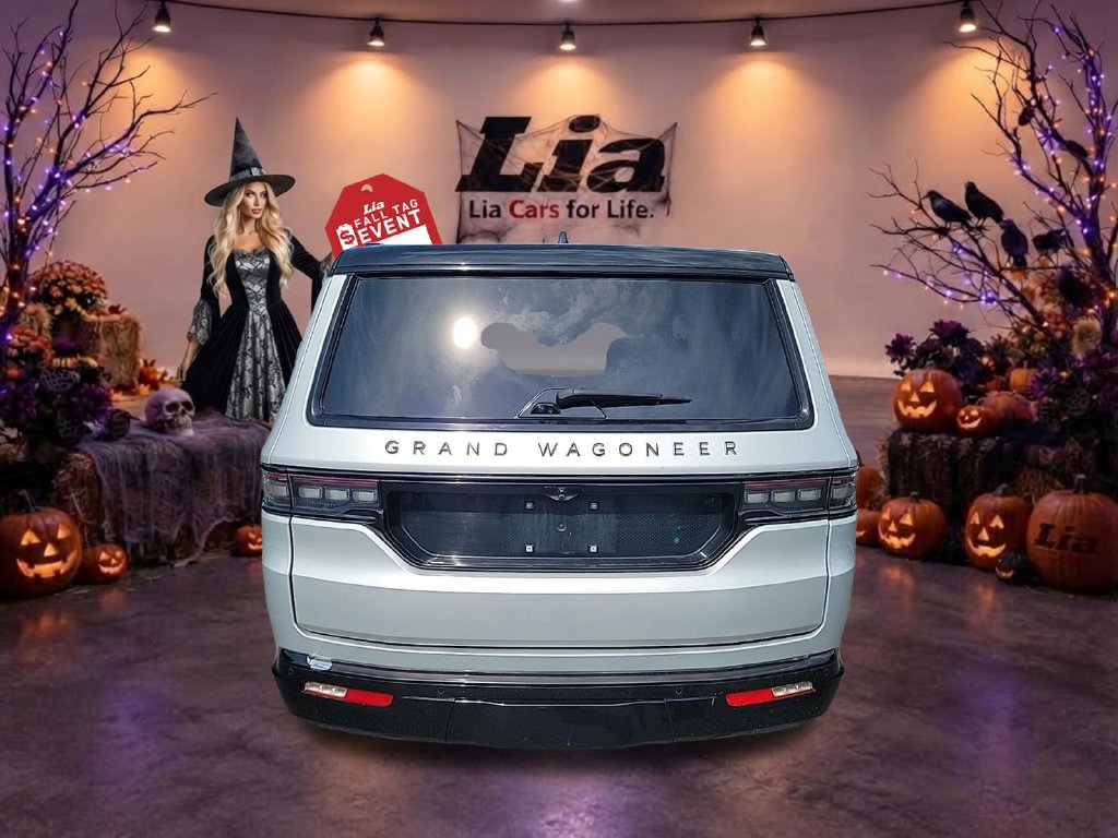 Used 2024 Jeep Grand Wagoneer Series II Obsidian w/ Quick Order Packagew 28T AWD/4WD image 5