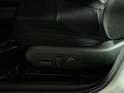 Used 2024 Hyundai Ioniq 6 SE AWD/4WD image 19