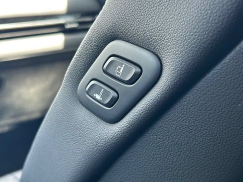 Used 2025 Genesis GV80 2.5T Standard AWD/4WD image 23