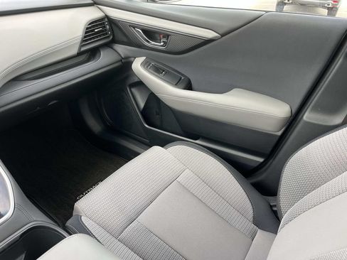 Used 2022 Subaru Outback Premium AWD/4WD image 13