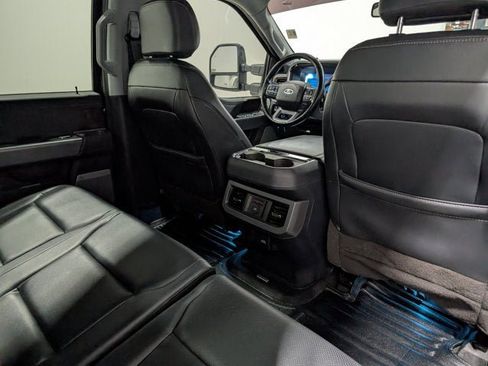 Used 2023 Ford F250 Lariat w/ Lariat Ultimate Package AWD/4WD image 19
