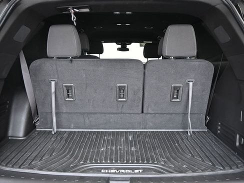 Used 2023 Chevrolet Traverse LT image 20