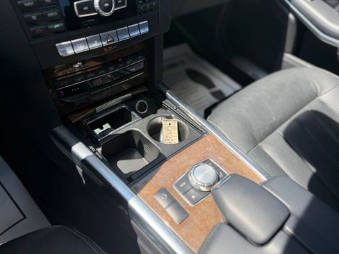 Used 2014 Mercedes-Benz E 350 4MATIC Sedan image 28