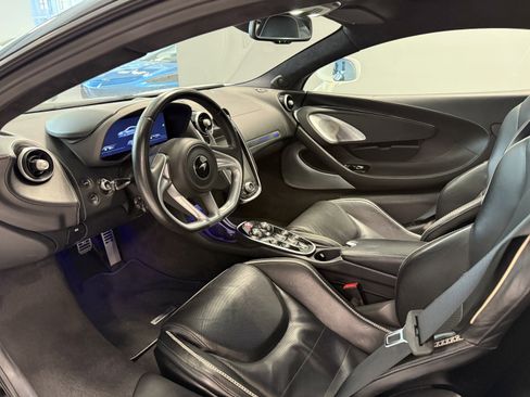Used 2023 McLaren GT RWD image 7