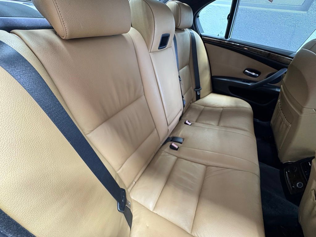Used 2008 BMW 550i Sedan RWD image 18