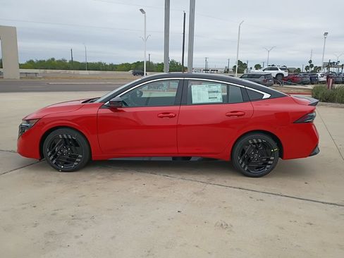 New 2026 Nissan Sentra SR w/ SR All Weather Package FWD image 4