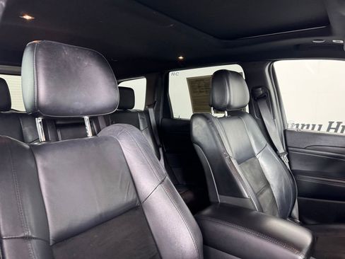 Used 2019 Jeep Grand Cherokee Altitude image 34