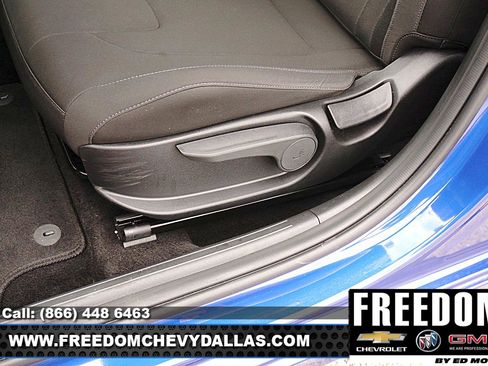 Used 2025 Hyundai Elantra Sport FWD image 30