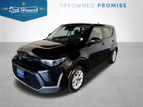 Used 2025 Kia Soul LX w/ LX Technology Package FWD image 1
