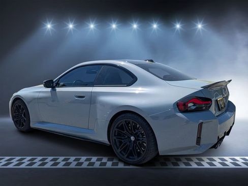 Used 2023 BMW M2 image 5
