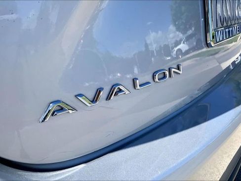 Used 2014 Toyota Avalon XLE Premium image 8