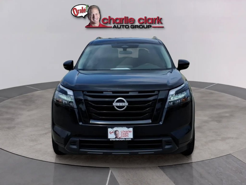 Used 2024 Nissan Pathfinder SV w/ Black Appearance Package FWD image 9