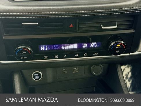 Used 2023 Nissan Rogue SV image 15