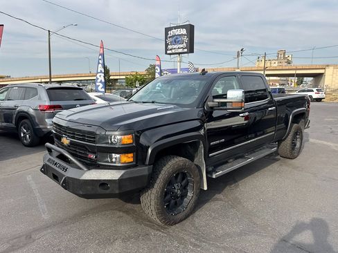 Used 2016 Chevrolet Silverado 2500 LTZ w/ LTZ Plus Package AWD/4WD image 5
