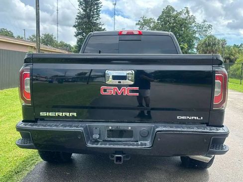 Used 2017 GMC Sierra 1500 Denali RWD image 6