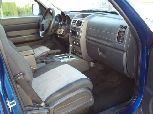 Used 2009 Dodge Nitro SE image 20