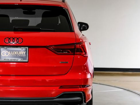 Used 2023 Audi Q3 2.0T Premium Plus w/ Premium Plus Package image 50