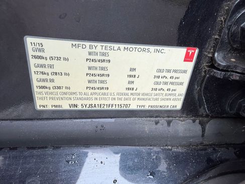 Used 2015 Tesla Model S 70D AWD/4WD image 29