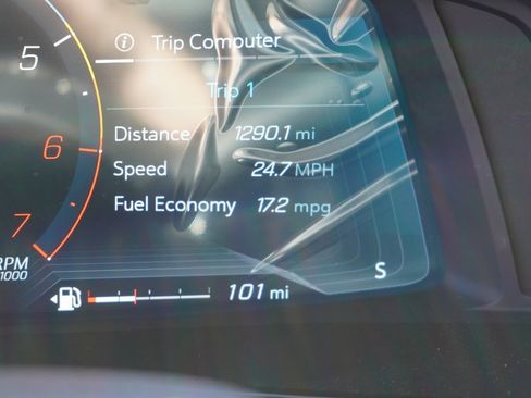 Used 2025 Chevrolet Corvette Stingray Coupe w/ 1LT image 21