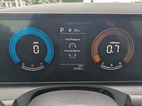 Used 2025 Hyundai Santa Cruz SEL FWD image 31