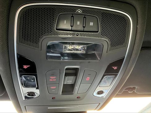 Used 2018 Audi S7 Prestige w/ Driver Assistance Package image 26