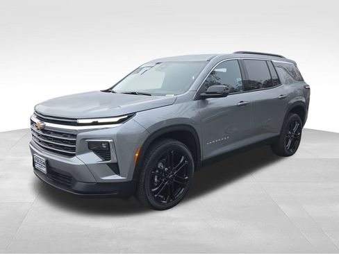 New 2026 Chevrolet Traverse LT image 1