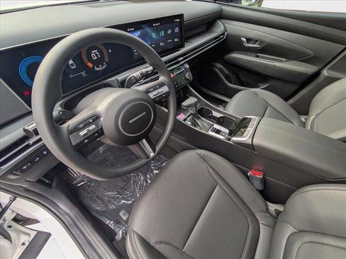 New 2025 Hyundai Santa Cruz SEL image 3