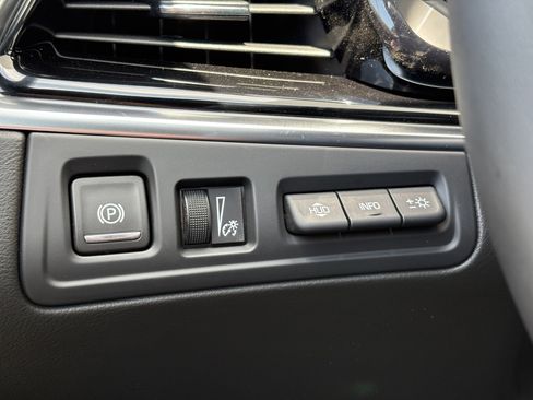 New 2025 Cadillac XT6 Premium Luxury w/ Technology Package image 31