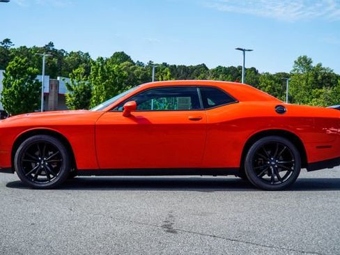 Used 2018 Dodge Challenger SXT w/ Blacktop Package RWD image 10