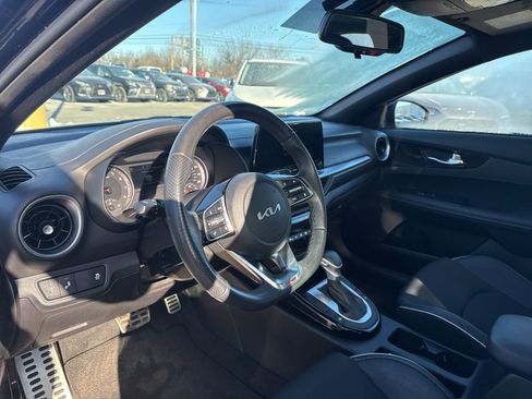 Used 2023 Kia Forte GT-Line w/ GT-Line Premium Package image 11