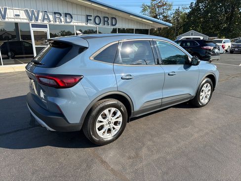 Used 2025 Ford Escape Active AWD/4WD image 5