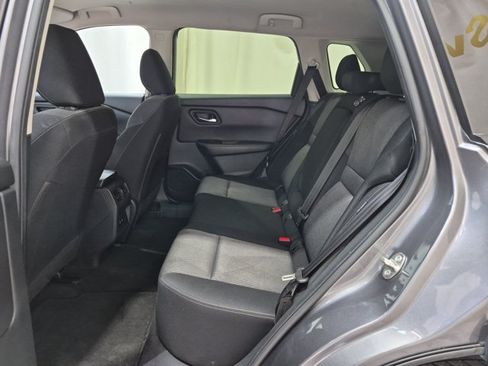 Used 2024 Nissan Rogue SV AWD/4WD image 13