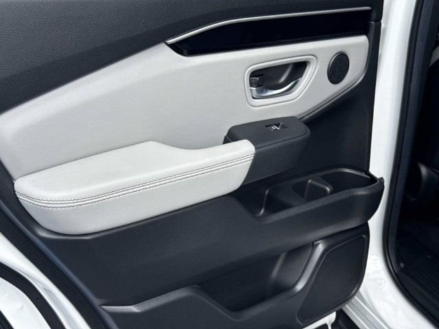 Certified 2025 Honda Pilot EX-L image 12