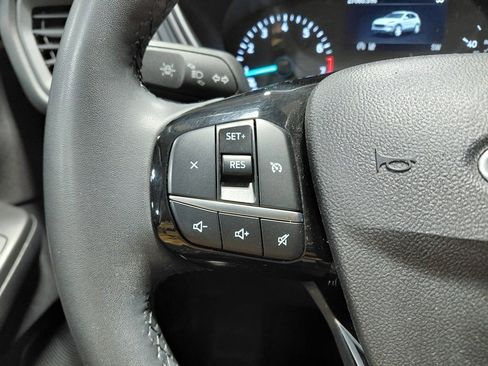 Certified 2022 Ford Escape SE w/ SE Sport Appearance Package image 32