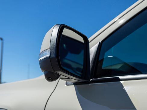 New 2025 Ford Ranger Raptor image 18