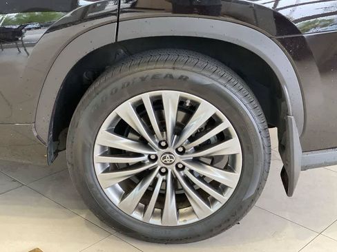 Used 2020 Toyota Highlander Platinum AWD/4WD image 13