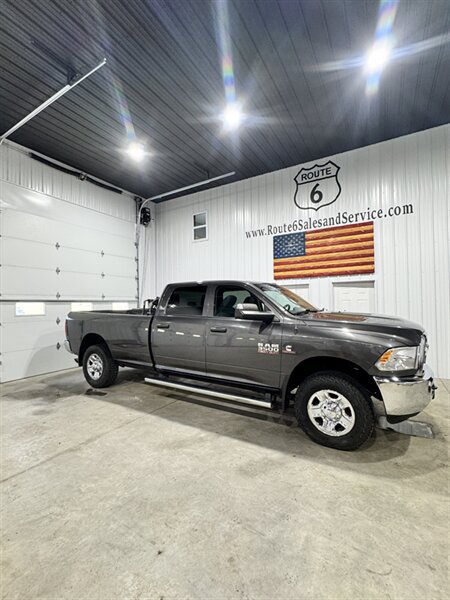 Used 2018 RAM 3500 Tradesman w/ Chrome Appearance Group AWD/4WD image 2
