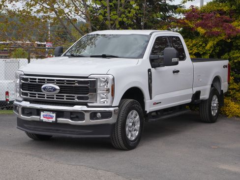 Certified 2024 Ford F350 XLT AWD/4WD image 2