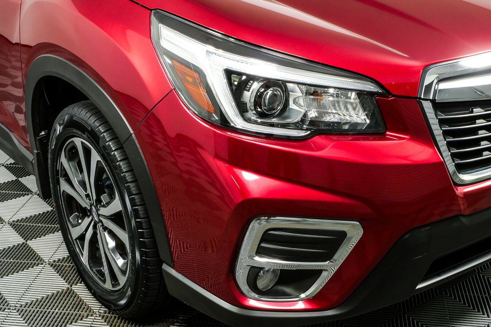 Used 2020 Subaru Forester Limited w/ Popular Package #3 AWD/4WD image 39