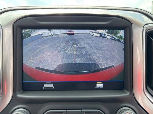 Used 2022 Chevrolet Silverado 2500 LT w/ Convenience Package image 17