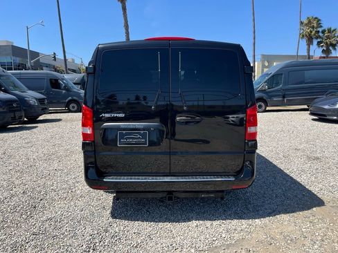 Used 2019 Mercedes-Benz Metris Passenger image 8