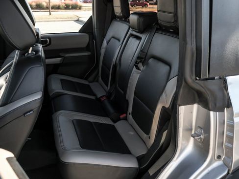 Used 2022 Ford Bronco Wildtrak AWD/4WD image 37