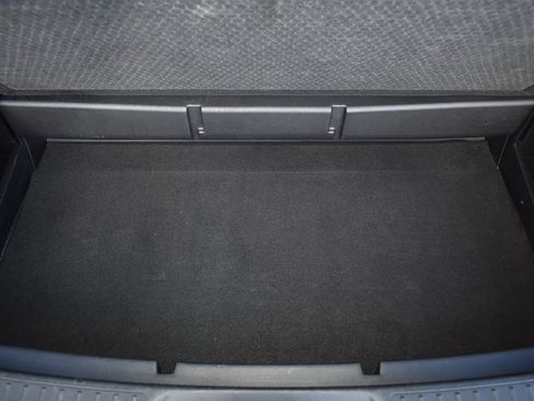 Used 2023 Ford Explorer XLT w/ Equipment Group 202A image 39