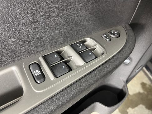 Used 2011 Chevrolet Malibu LTZ w/ HFV6 Engine Package FWD image 22