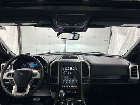 Used 2019 Ford F150 Lariat w/ Equipment Group 502A Luxury AWD/4WD image 37