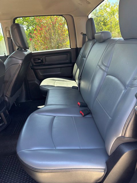 Used 2020 RAM 2500 Tradesman w/ Chrome Appearance Group RWD image 18
