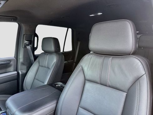 Used 2025 Chevrolet Tahoe RST w/ Comfort Package RWD image 13