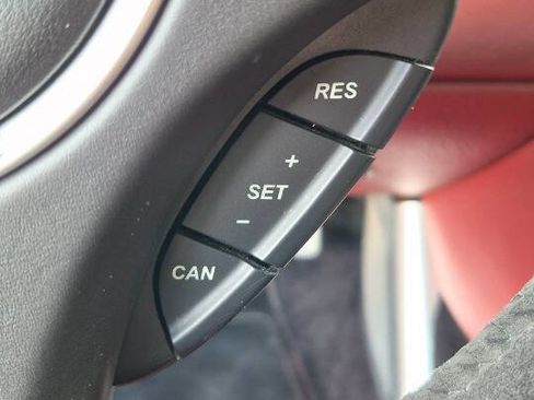 Used 2011 Aston Martin V12 Vantage Base 2dr Coupe image 19