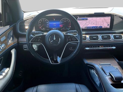 Used 2024 Mercedes-Benz GLE 350 4MATIC image 6
