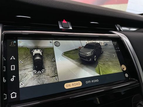 Used 2021 Land Rover Discovery Sport SE image 34